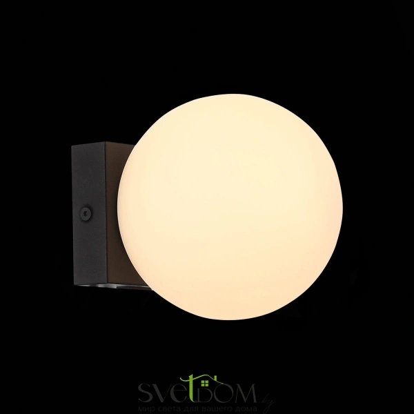 SL1581.401.01 Светильник настенный ST-Luce Черный/Белый LED 1*5W 3200K BOTELLI