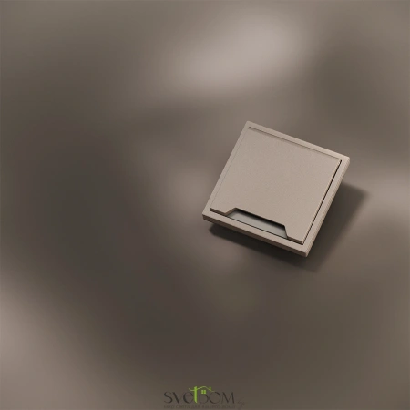 Накладка для розетки с заземлением и крышкой Voltum VLSM000810 S70 METAL, платина Voltum VLSM000810