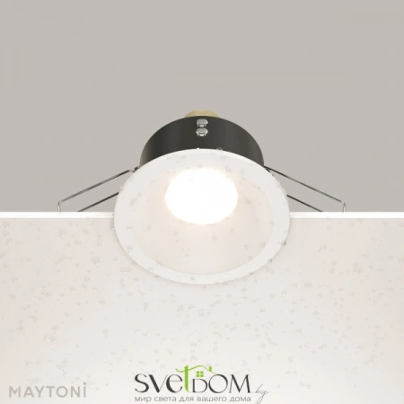 Фото Встраиваемые светильники Maytoni DL032-2-01W Встраиваемые светильники Maytoni DL032-2-01W от Магазина Svetdom.by