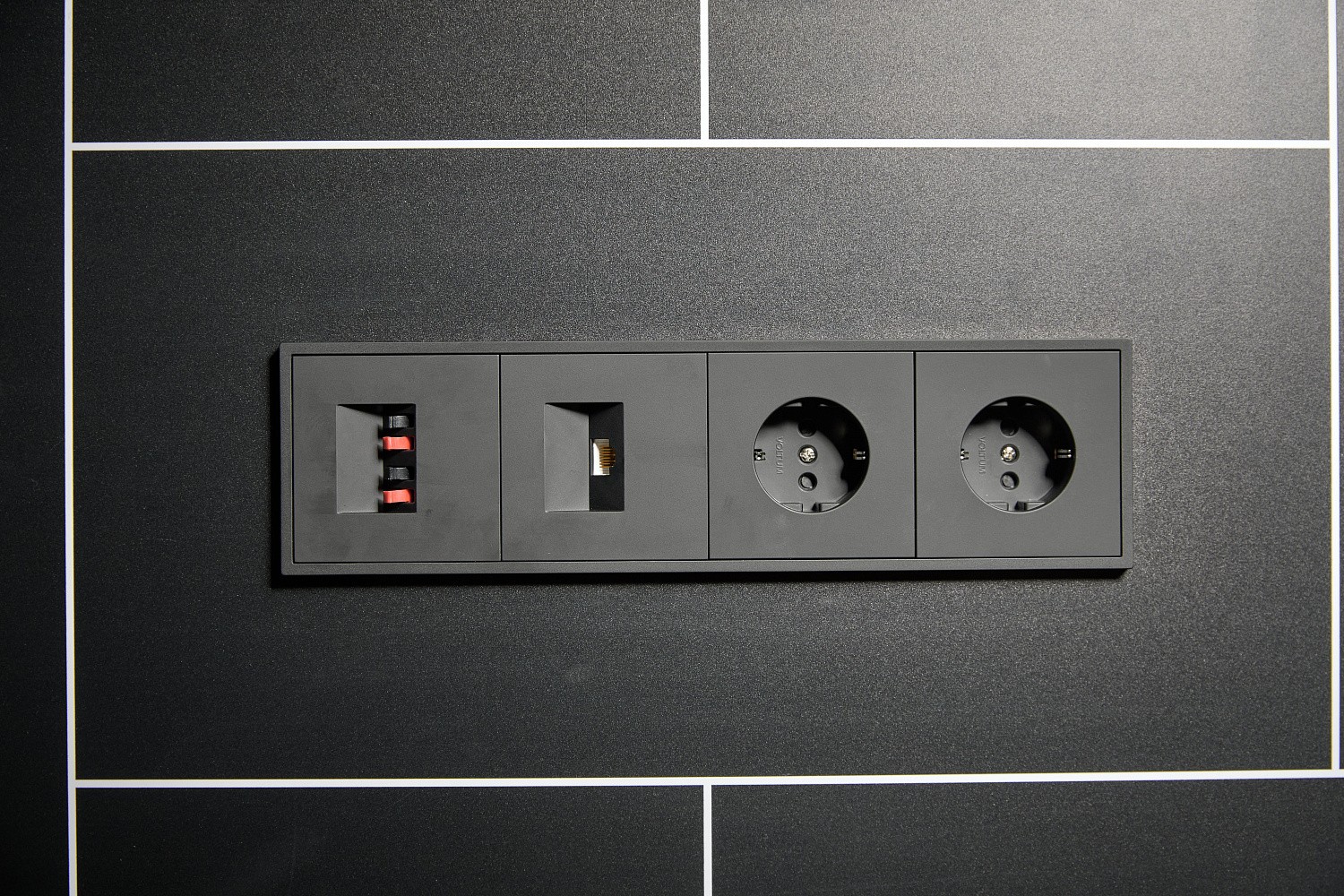 Розетки Voltum от Maytoni Group - надежность и стиль
