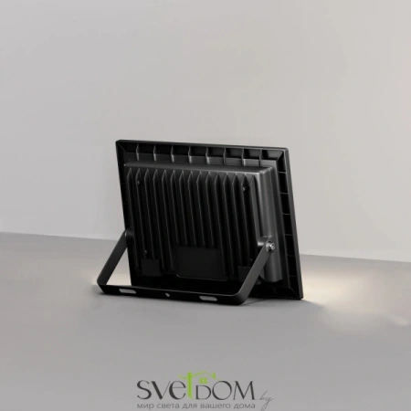 FL001-L50B4K Maytoni