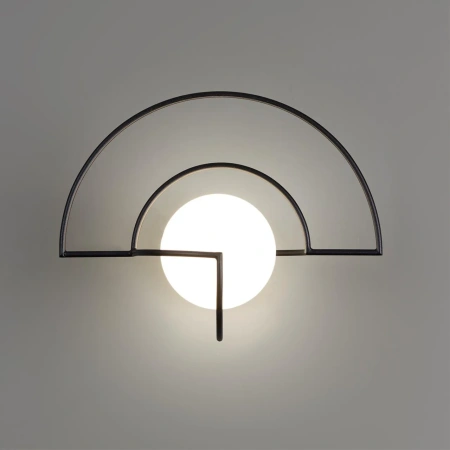 Настенный светильник Odeon Light FUTURUM 7196/3WL