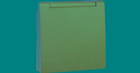 Лицевая панель для розетки 2к+З с защитной крышкой Logus90 Efapel 90634 TDU